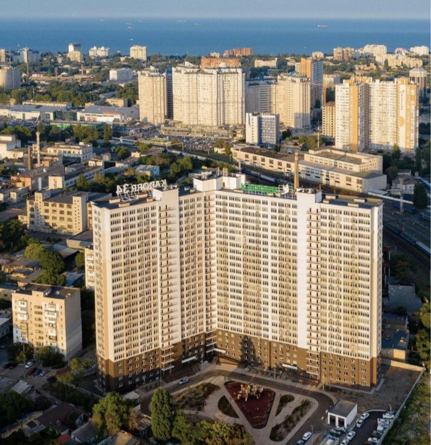 Apartment Sky 24 Floor In Centre Одеса Екстериор снимка