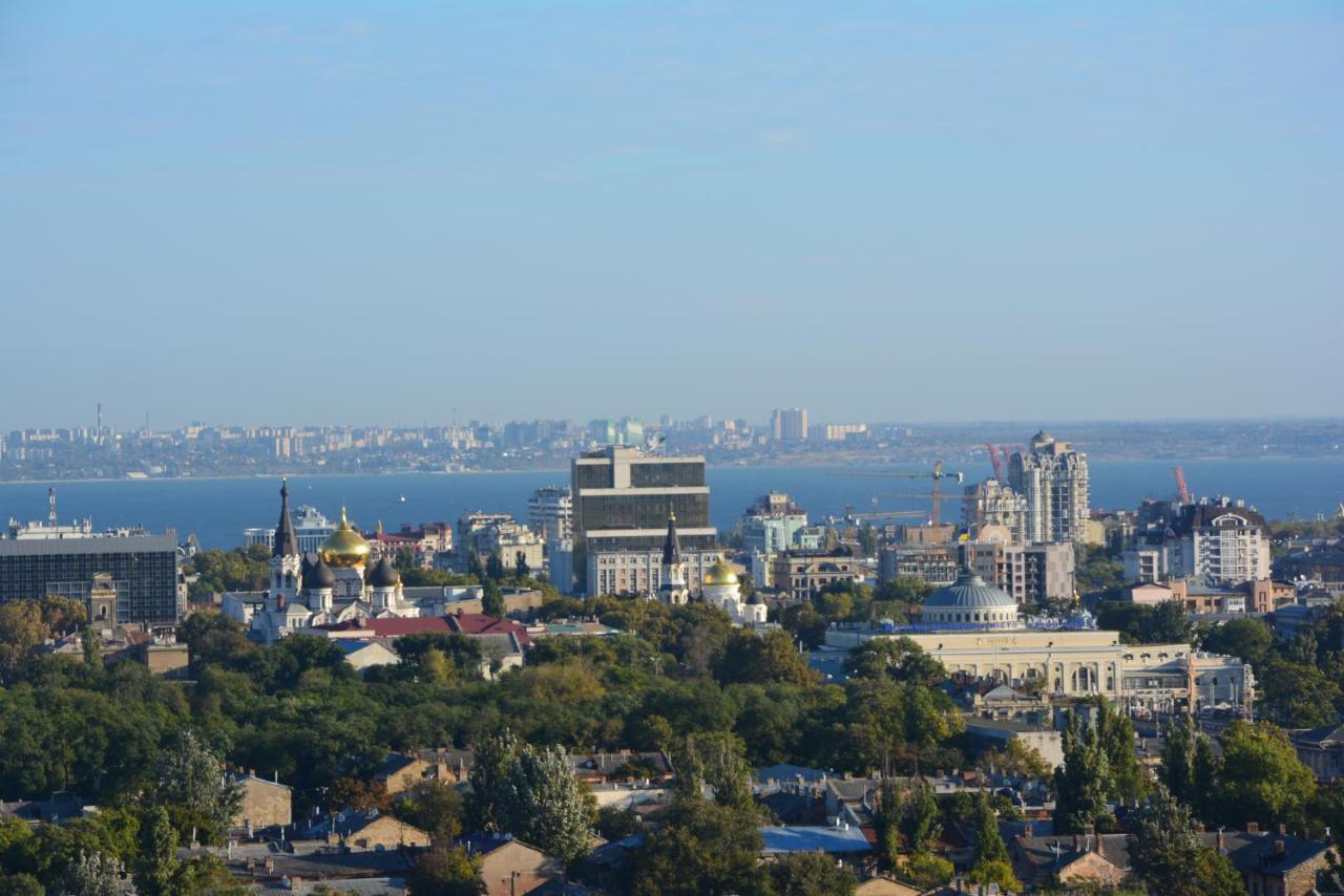 Apartment Sky 24 Floor In Centre Одеса Екстериор снимка